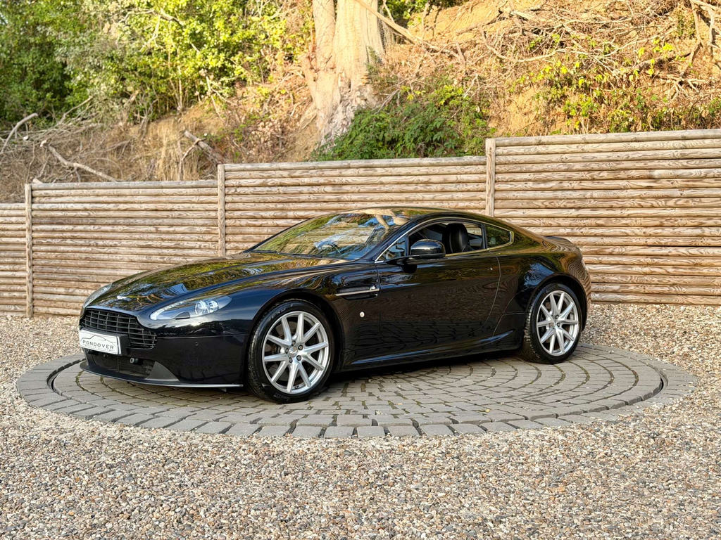 Aston Martin Vantage V8 Coupe Euro 6 CN12CTZ Black #4