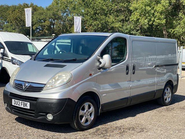 Vauxhall Vivaro 2.0 2900 Cdti Sportive Fwd L3 Silver #2