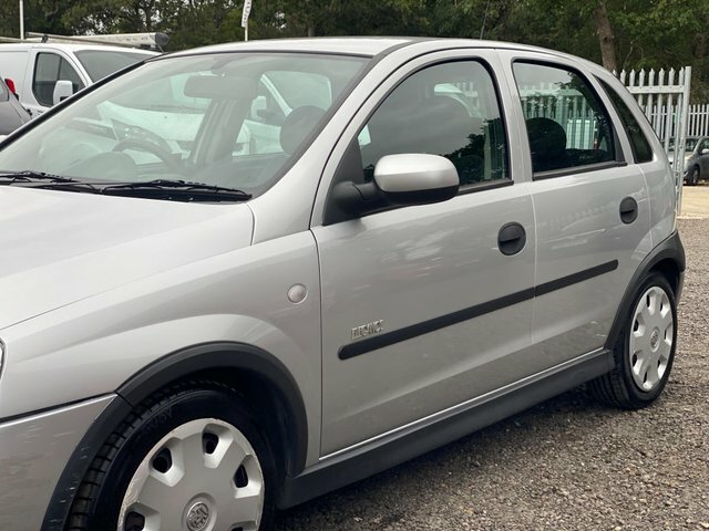 Vauxhall Corsa Corsa Club 12V Blue #24