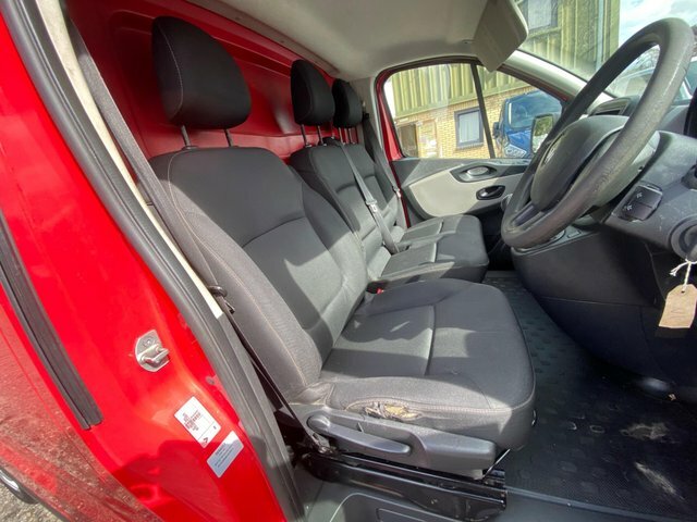 Renault Trafic Sl27 Sport Nav 1.6 Dci 120 Bhp Black #29