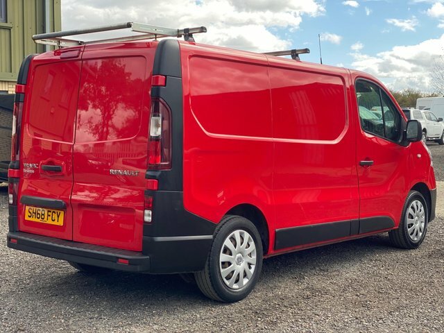 Renault Trafic 1.6 Dci 27 Business Swb Standard Roof Euro 6 Red #4