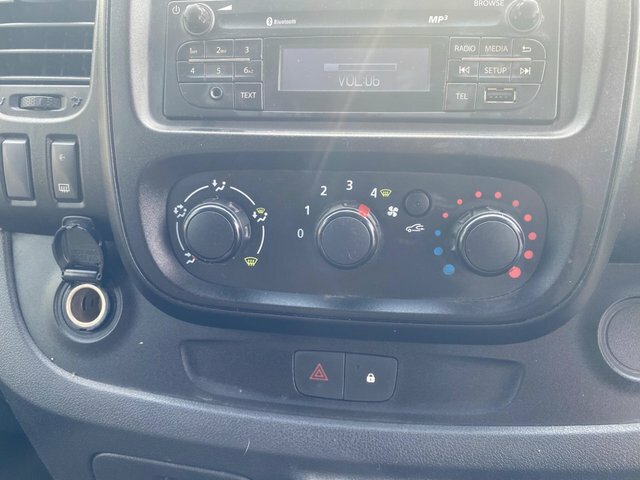 Renault Trafic Sl27 Sport Nav 1.6 Dci 120 Bhp Black #31