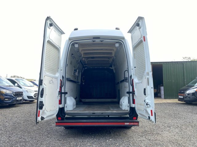 Renault Master 2.3 Dci 35 Business Fwd Lwb High Roof Euro 6 White #6