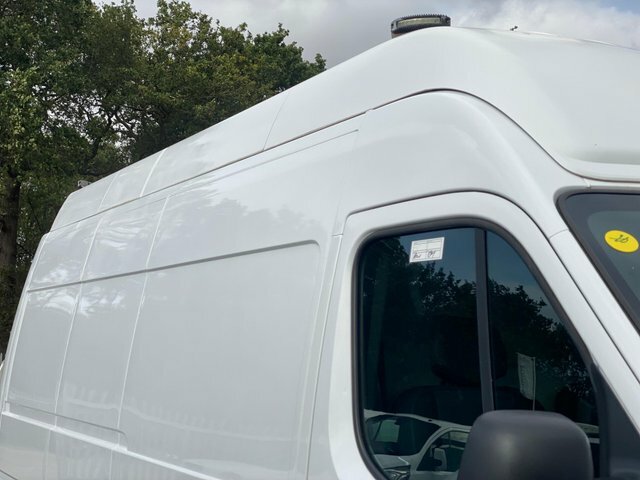 Renault Master 2.3 Dci 35 Business Fwd Lwb High Roof Euro 6 White #3