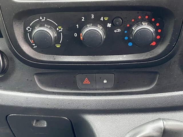 Renault Trafic Sl27 Business Plus Energy Dci Sr Pv White #65