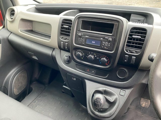 Renault Trafic Sl27 Business Plus Energy Dci Sr Pv White #63