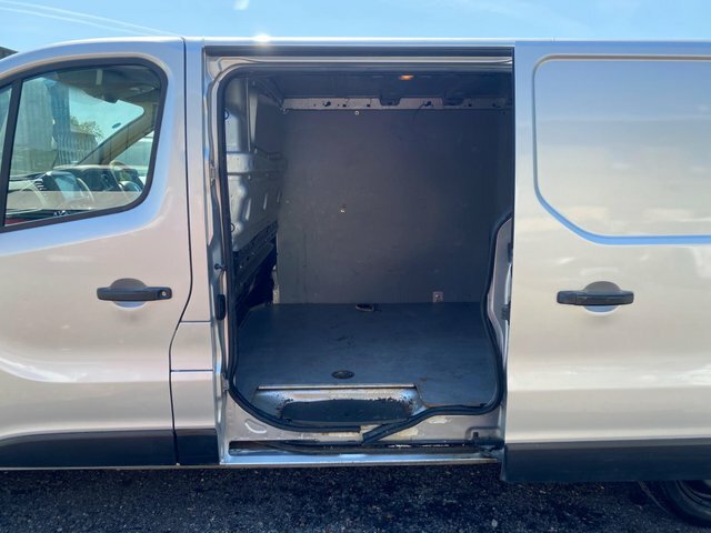 Renault Trafic Car Derived Van 1.6 Crew Van Ll29 Dci 115 Business White #41