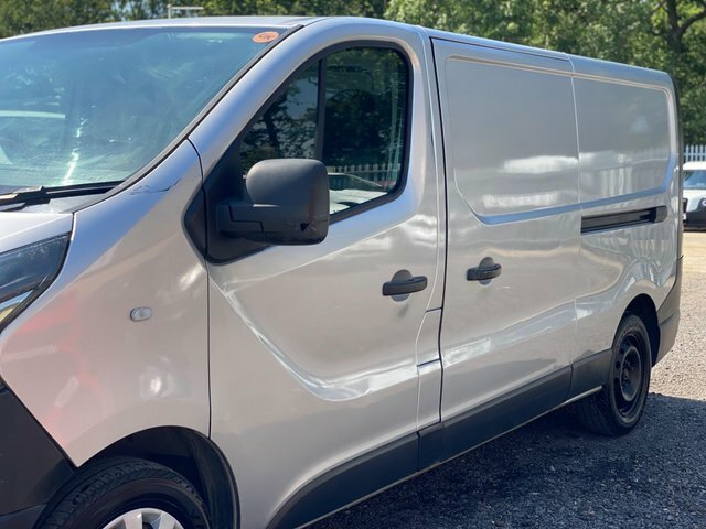 Renault Trafic Car Derived Van 1.6 Crew Van Ll29 Dci 115 Business White #25