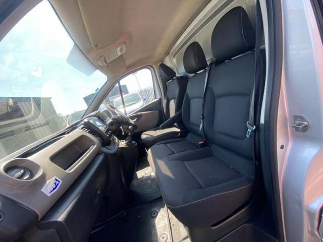 Renault Trafic Car Derived Van 1.6 Crew Van Ll29 Dci 115 Business White #16