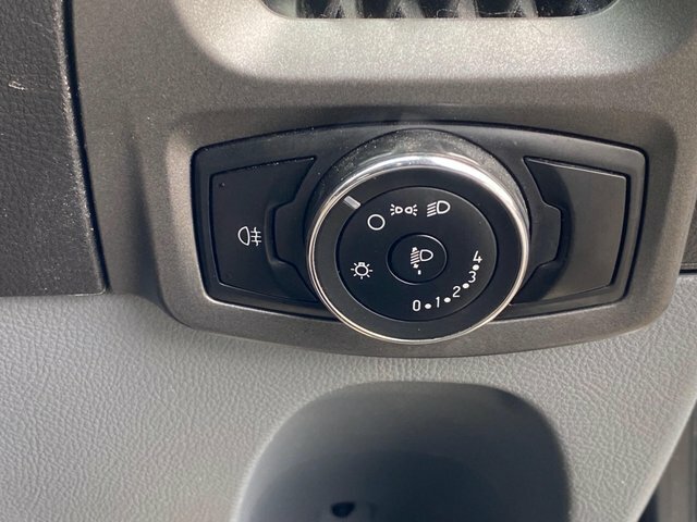 Ford Transit Custom 2.0 Tdci 170Ps Low Roof Sport Van Grey #42