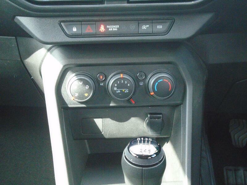 Dacia Sandero 1.0 Tce 90 Comfort Grey #32