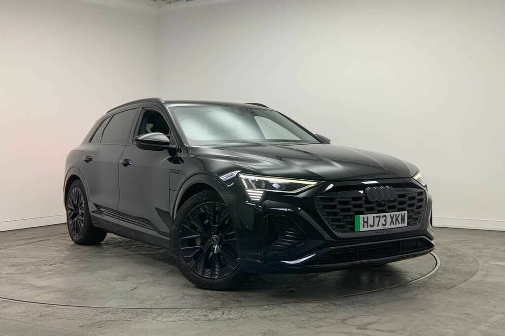 Audi Q8 e tron Black Edition 55 E-tron Quattro 300,00 Kw - 2023 Black