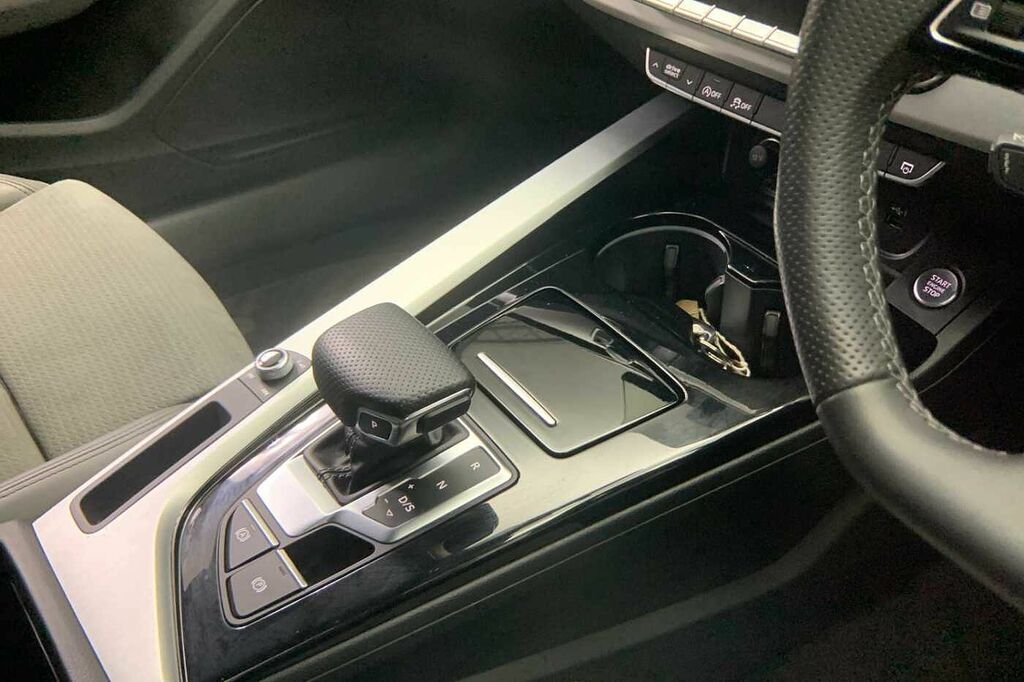 Audi A4 40 Tfsi 204 S Line S Tronic 2022 Red #8