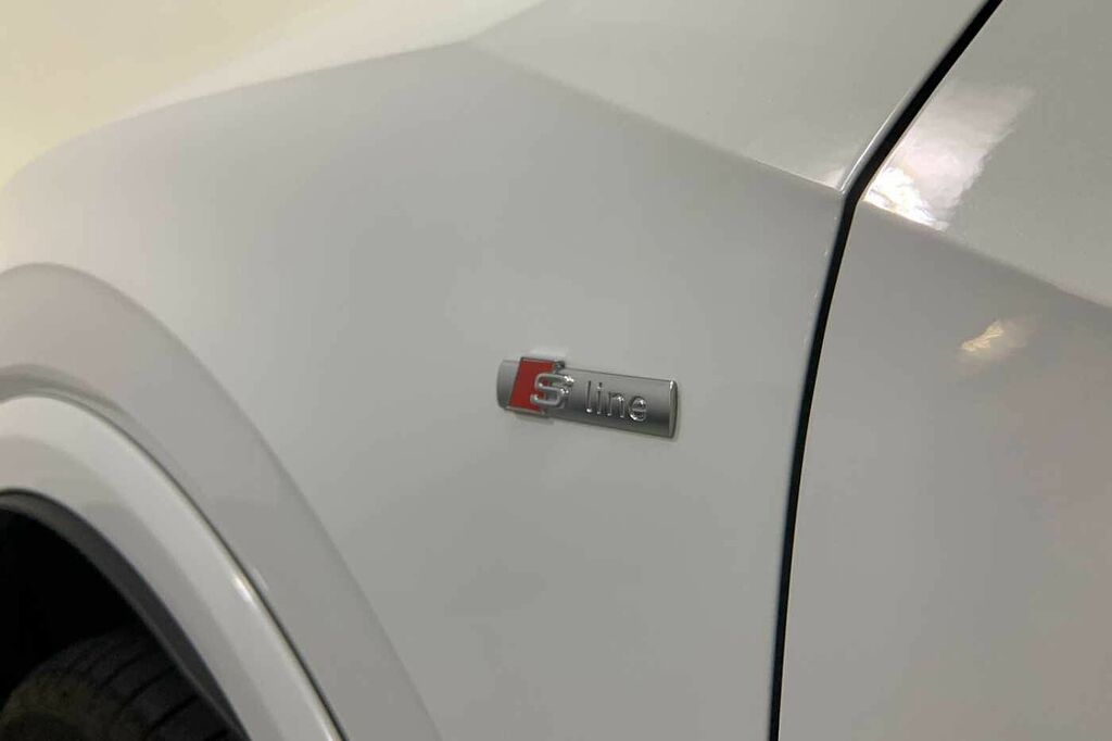 Audi Q2 Sport 30 Tfsi 116 Ps 6-Speed Blue #23