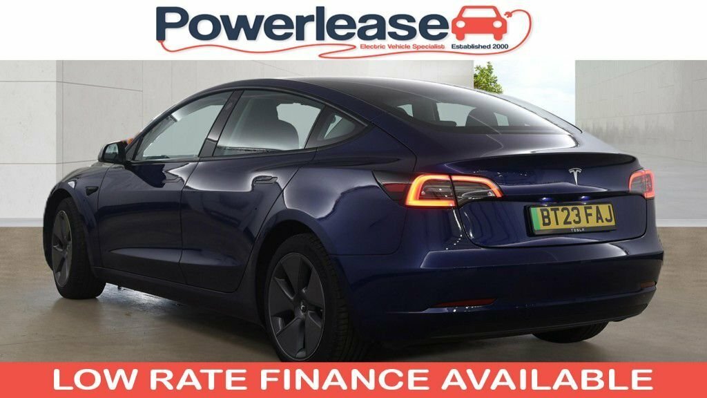 Tesla Model 3 Saloon Blue #2