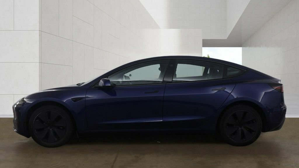 Tesla Model 3 Saloon Blue #5
