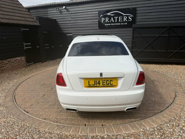 Rolls-Royce Ghost V12 Saloon White #3