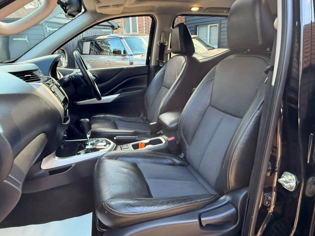 Nissan Navara Dci Tekna Grey #9