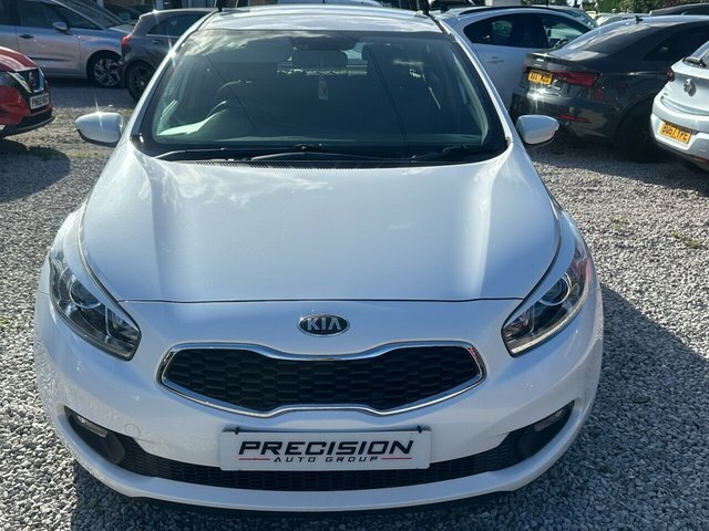 Kia Ceed Vr7 White #5