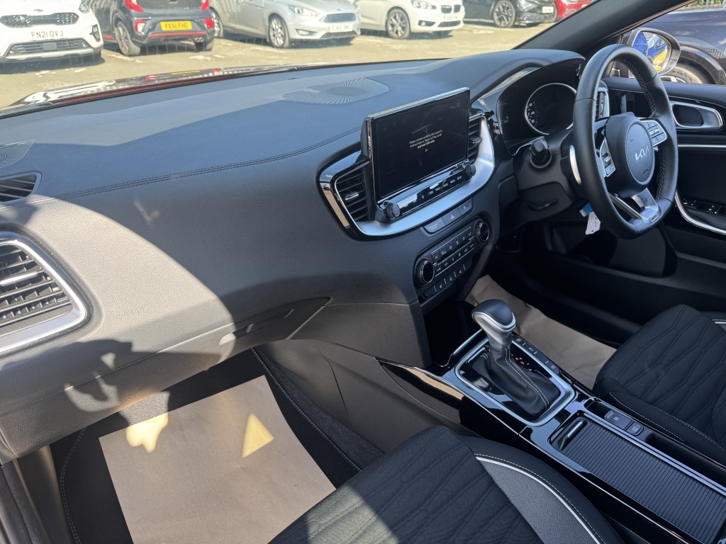Kia Xceed 1.0T Gdi Isg 113 Pure Grey #24