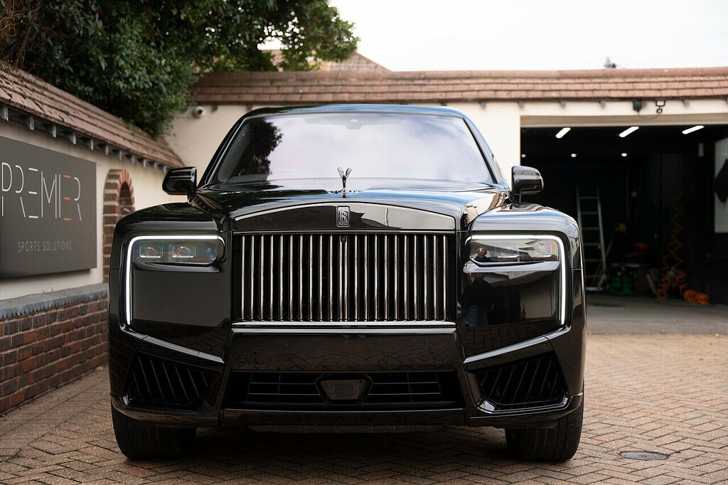 Rolls-Royce Cullinan V12 Black Badge Black #2