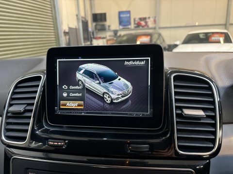 Mercedes-Benz GLE Class 3.0 Gle 350 D White #43