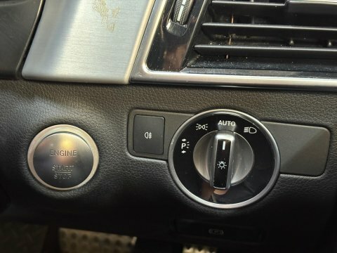 Mercedes-Benz GLE Class 3.0 Gle 350 D White #26