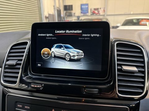 Mercedes-Benz GLE Class 3.0 Gle 350 D White #38