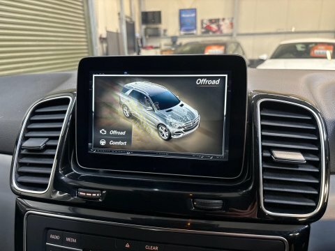 Mercedes-Benz GLE Class 3.0 Gle 350 D White #47