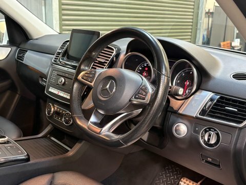 Mercedes-Benz GLE Class 3.0 Gle 350 D White #9