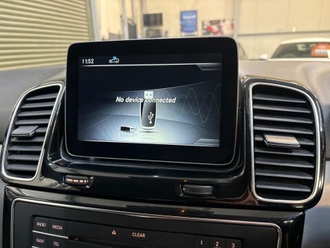 Mercedes-Benz GLE Class 3.0 Gle 350 D White #35