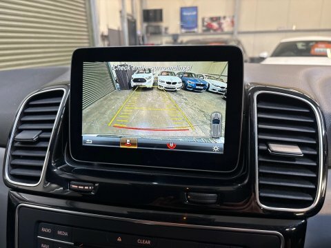 Mercedes-Benz GLE Class 3.0 Gle 350 D White #33