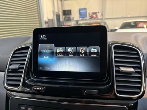 Mercedes-Benz GLE Class 3.0 Gle 350 D White #49