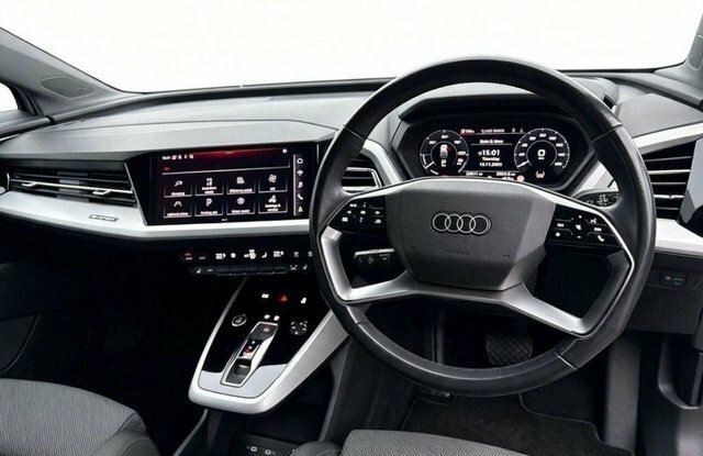 Audi Q4 E Tron Sport Sportback Black #4