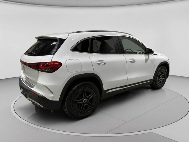 Mercedes-Benz EQA 250 66.5Kwh Amg Line White #2