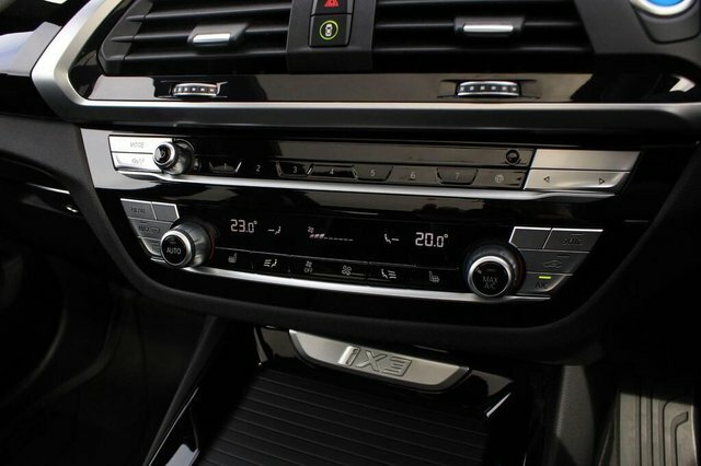 BMW iX3 210Kw Premier Edition 80Kwh Grey #11