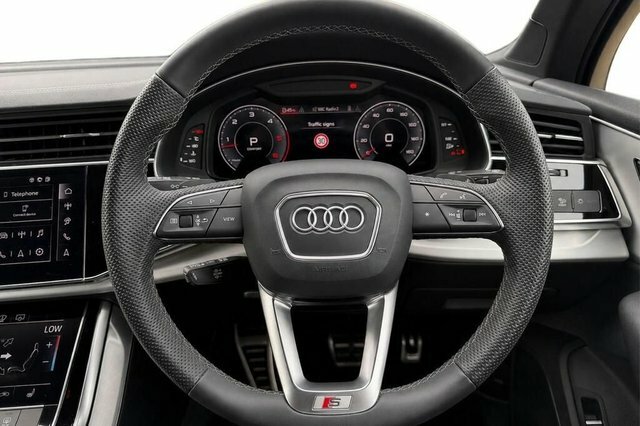 Audi Q7 Tdi V6 50 S Black #6