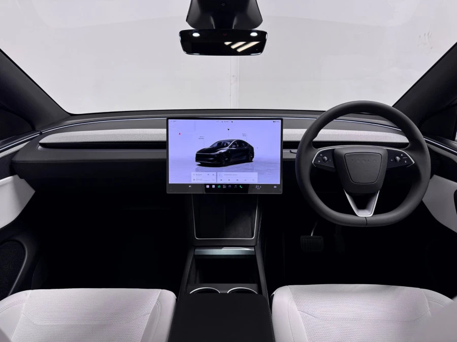 Tesla Model Y 84.7Kwh Dual Motor Long Range Suv A Black #2