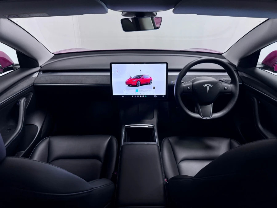 Tesla Model 3 Dual Motor Long Range Saloon 4 Red #2