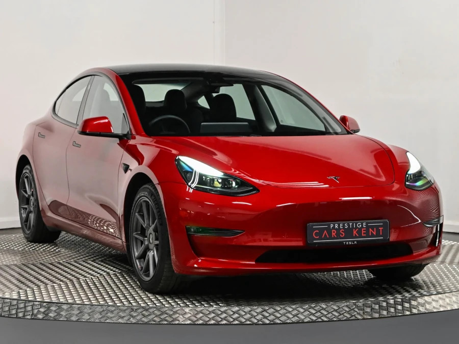 Tesla Model 3 Dual Motor Long Range Saloon 4 Red