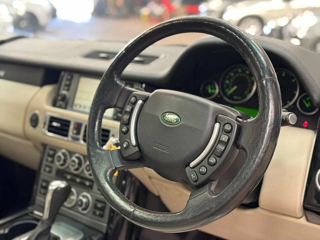 Land Rover Range Rover 3.6 Td V8 Vogue Se Green #7