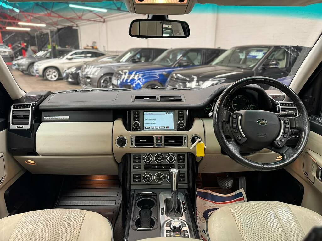 Land Rover Range Rover 3.6 Td V8 Vogue Se Green #9