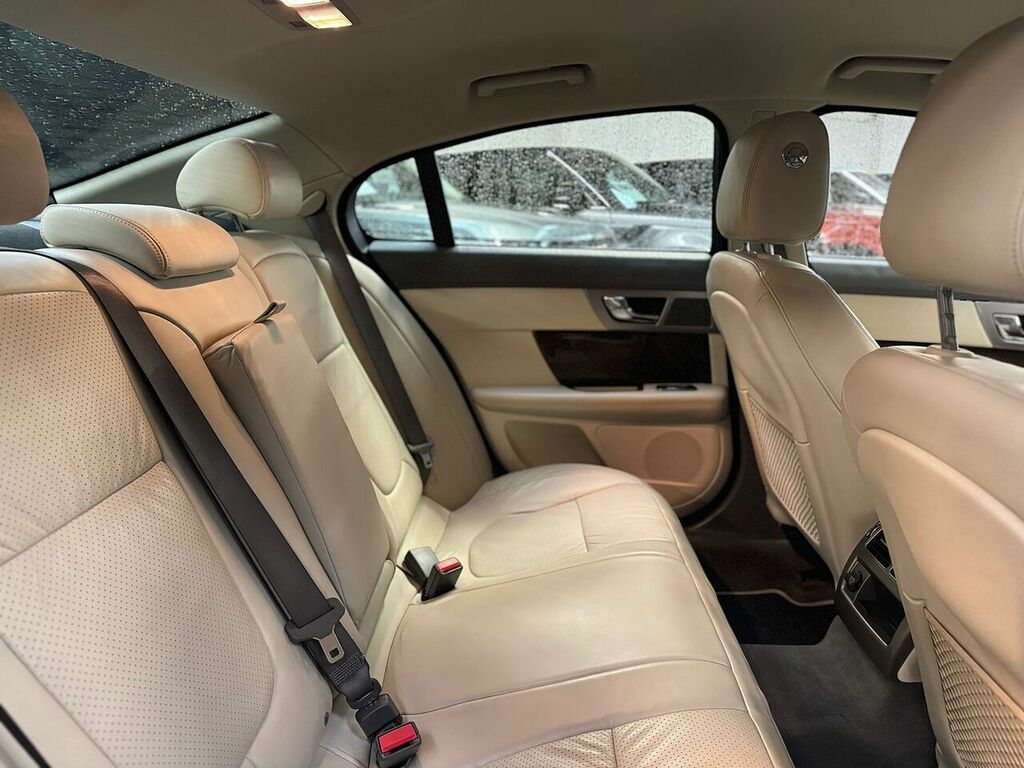 Jaguar XF Xf S Portfolio V6 Grey #16