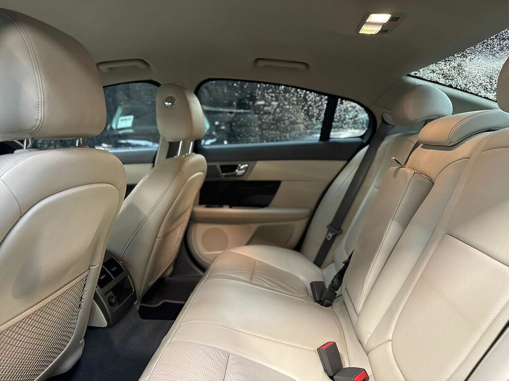 Jaguar XF Xf S Portfolio V6 Grey #19