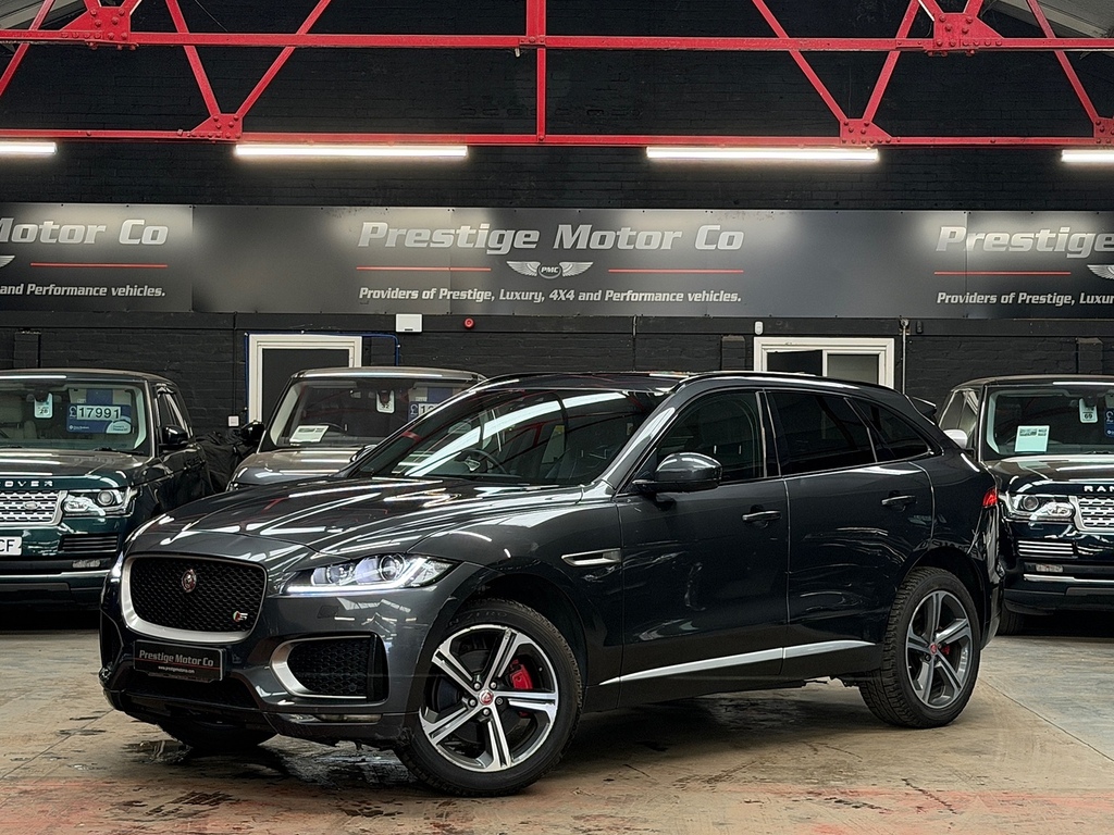 Jaguar F-Pace V6 S Grey