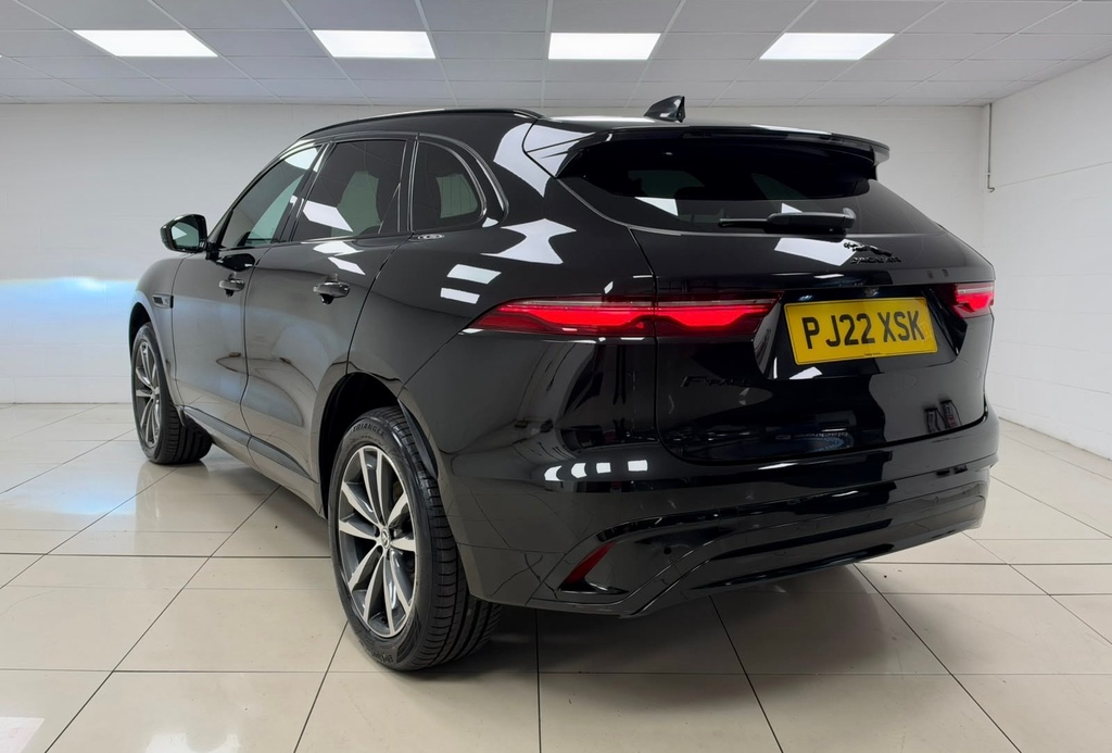 Jaguar F-Pace 2.0 D200 R-dynamic Black Awd One Owner Black #3