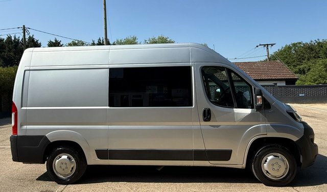 Peugeot Boxer 2.0 Bluehdi 335 Professional Panel Van Black #15