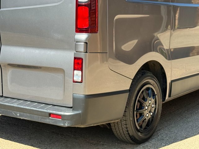 Renault Trafic Trafic Sl27 Sport Energy Dci Silver #28