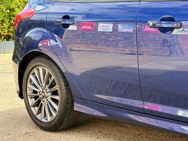 Ford Focus 1.0T Ecoboost St-line Euro 6 Ss Black #17