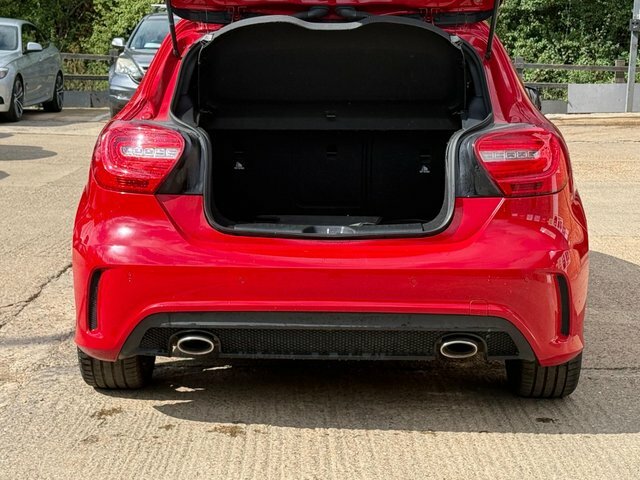 Mercedes-Benz A Class 2.0 Engineered By Amg 7G-dct Euro 6 Ss Black #6